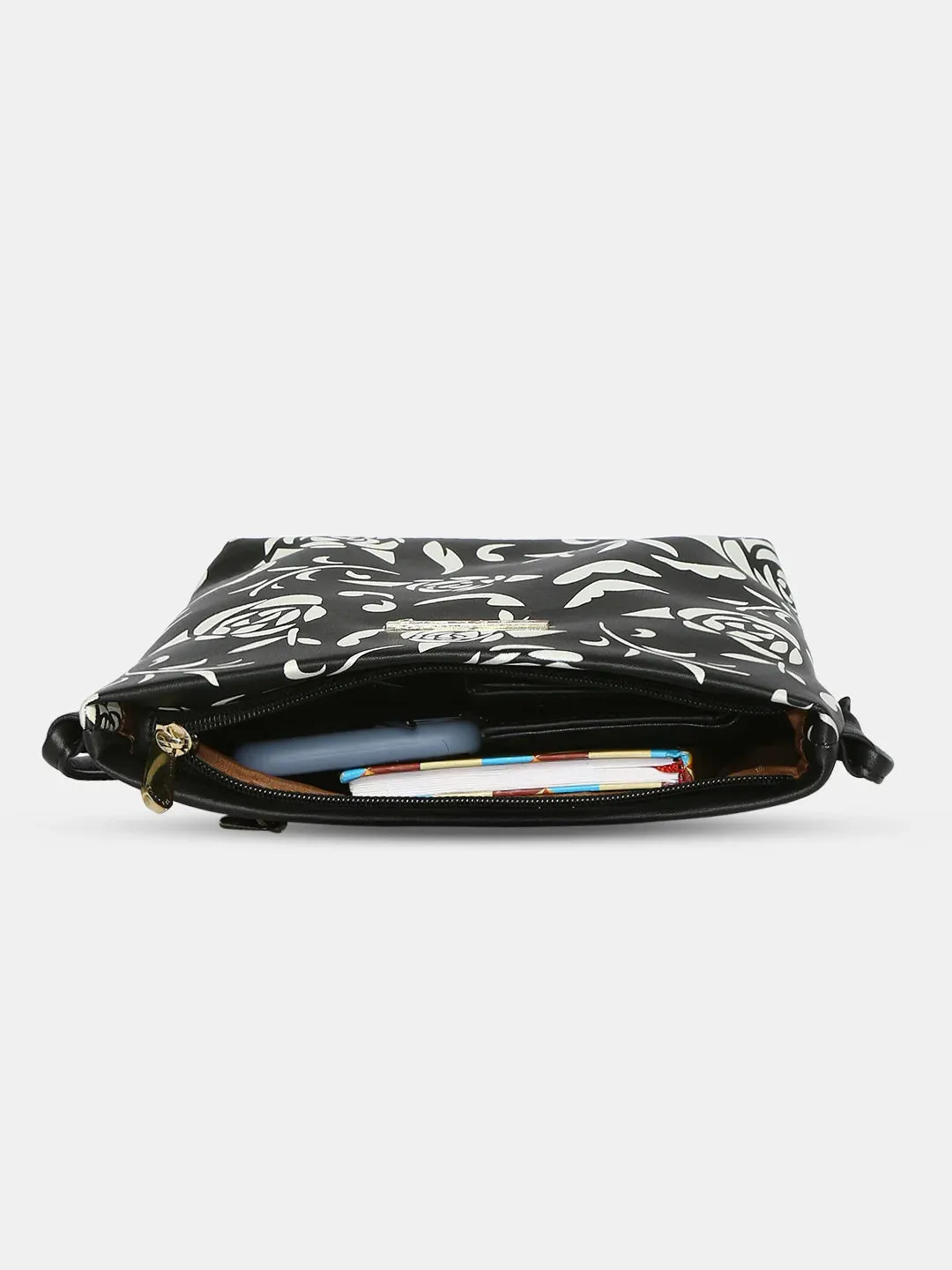 Caprese Harvey Sling Small Black