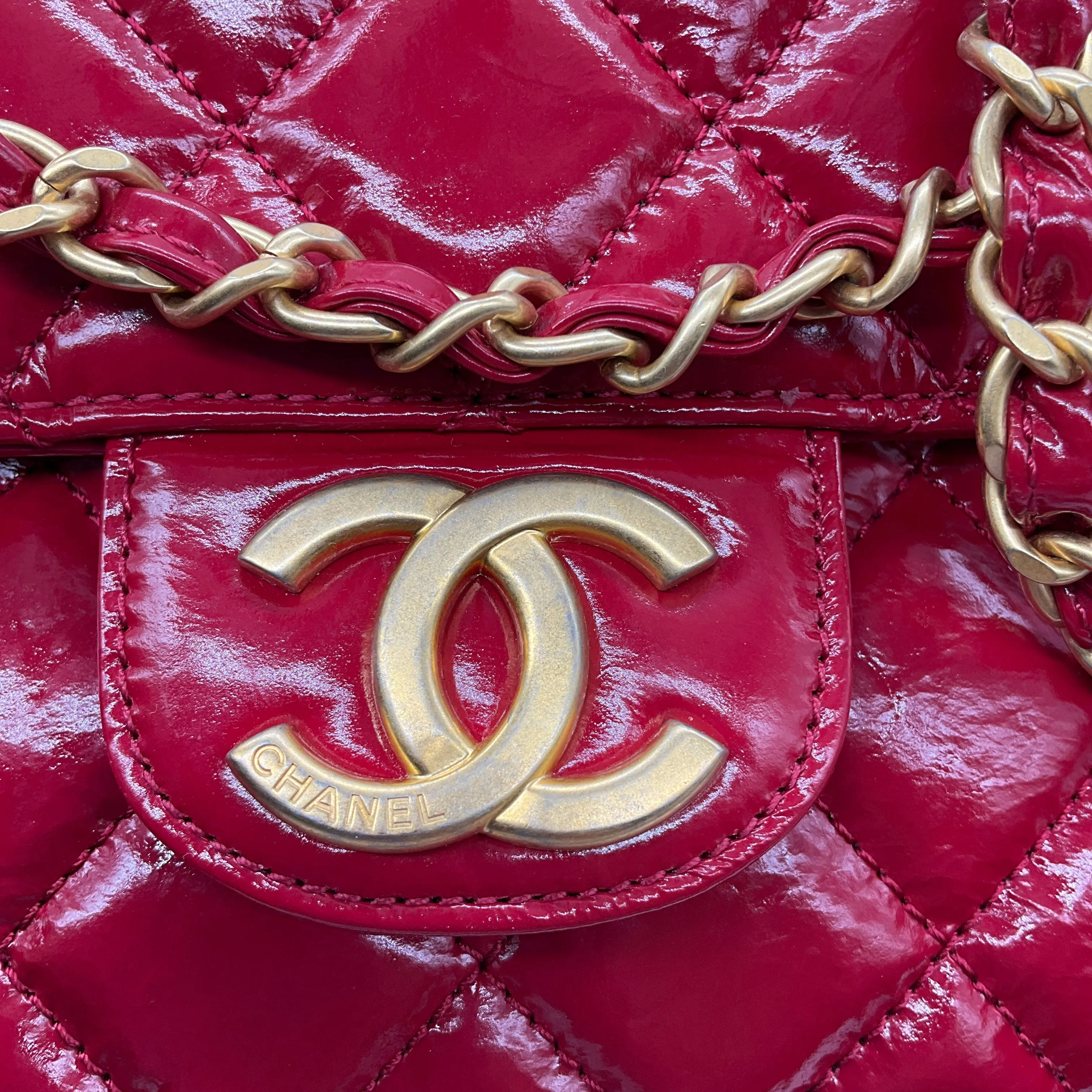 Chanel Red 2023 Quilted Patent Leather Wavy Handbag