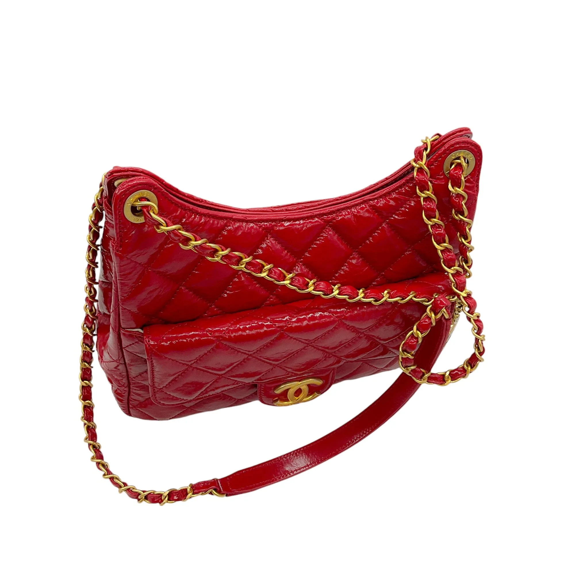 Chanel Red 2023 Quilted Patent Leather Wavy Handbag