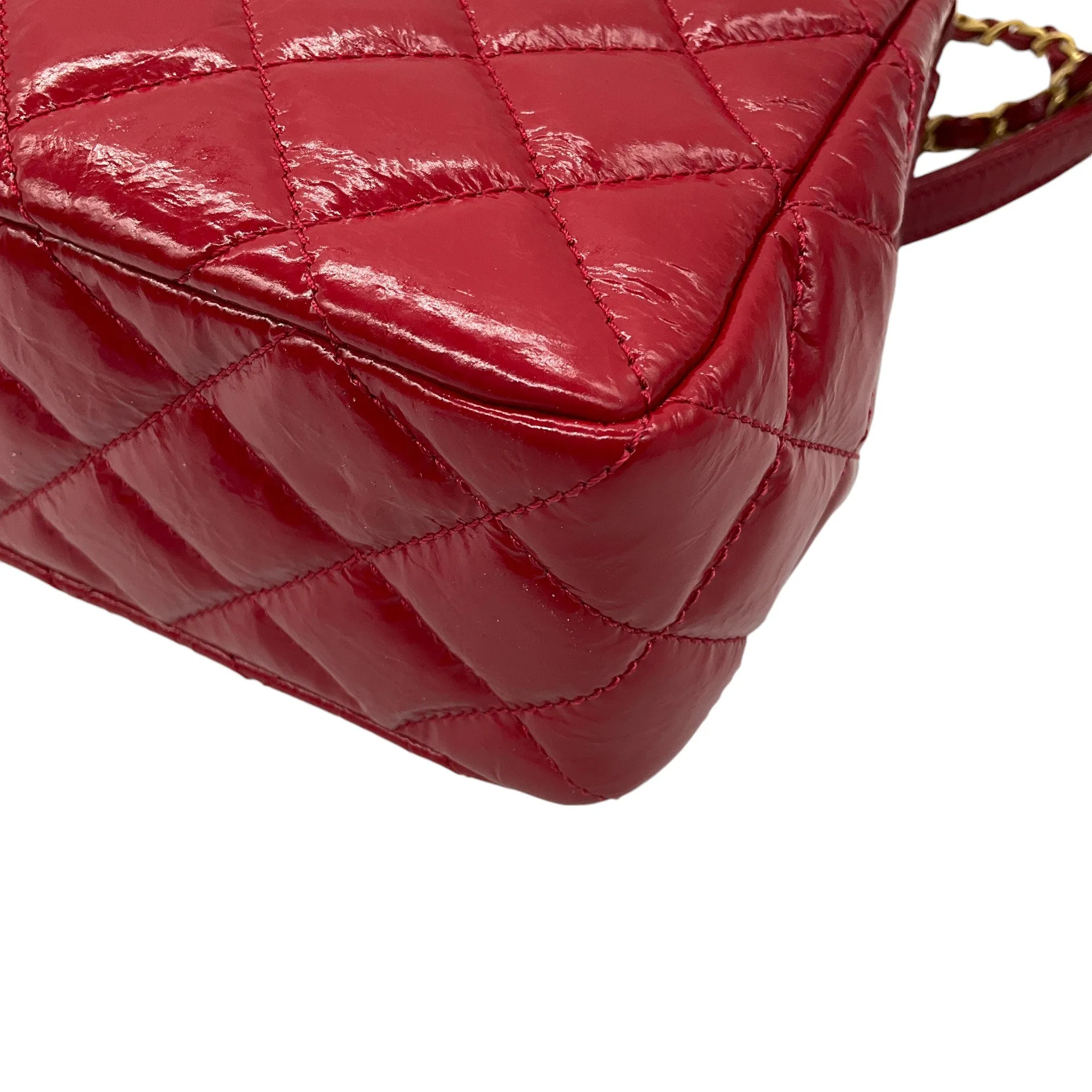 Chanel Red 2023 Quilted Patent Leather Wavy Handbag